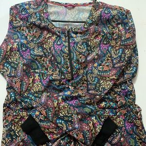 Vera Bradley paisley scrub jacket